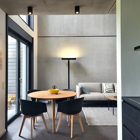 Schlossterrassen 8a * Pouch