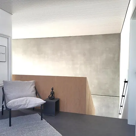 8a Schlossterrassen Holiday home Pouch