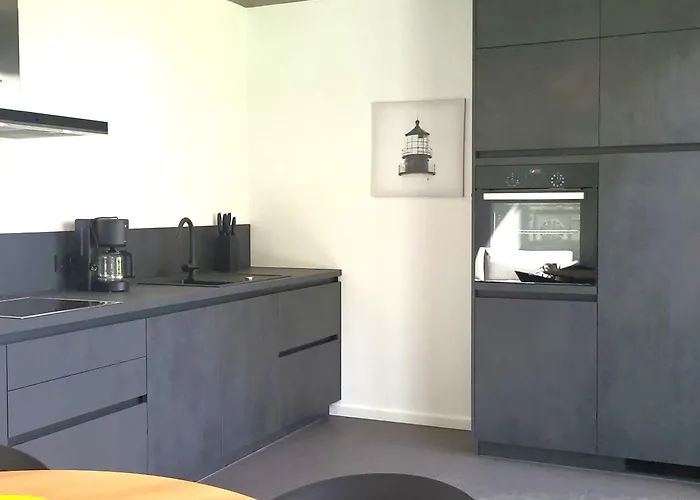 Schlossterrassen 8a *