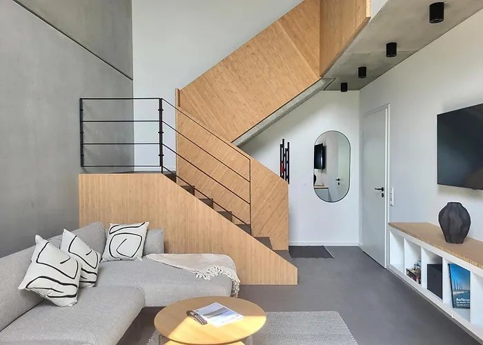 Schlossterrassen 8a * Pouch